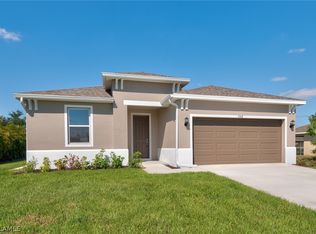 3748 NE 13th Place Cpe, Coral, FL 33909