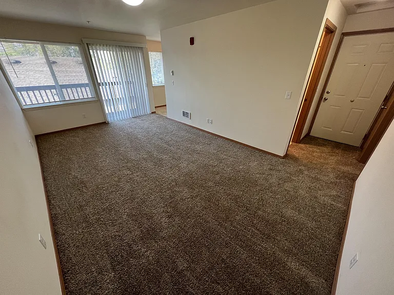 324 Avenue J #10 — Photo 10