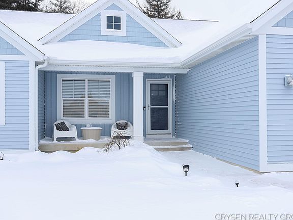 5th image of 3924 Elderberry Dr