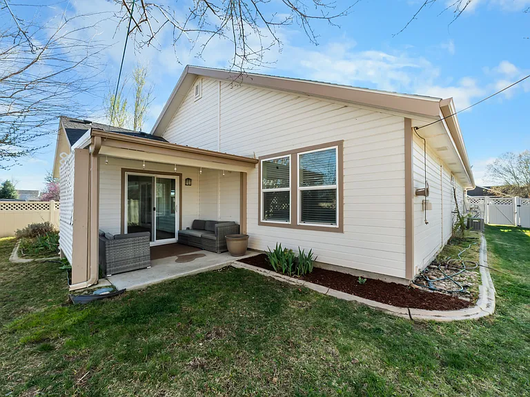 548 N Ripplerock Pl — Photo 34