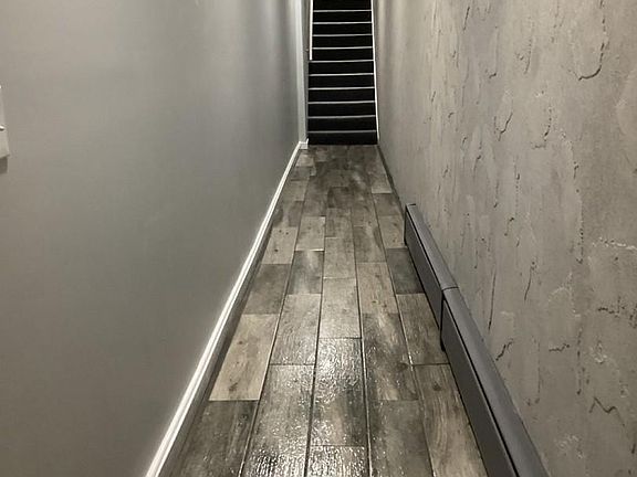 2nd image of 5481 N Northwest Hwy #1