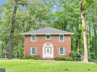 1320 Larkview Dr SW, Lilburn, GA 30047