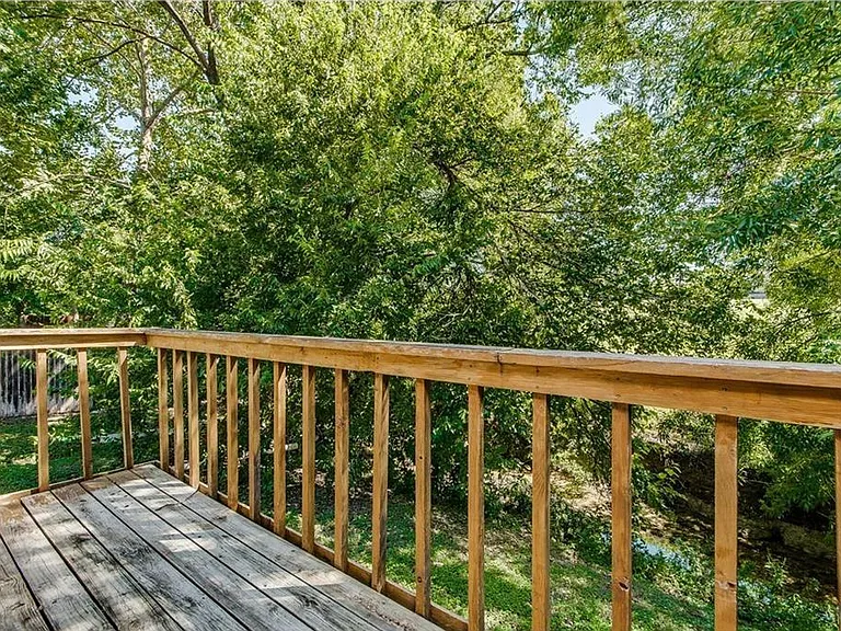 5107 Leralynn St #301 — Photo 7