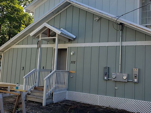 4th image of 302 NW 7th Ter #B