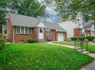 147 Mount Pleasant Ave, Wallington, NJ 07057