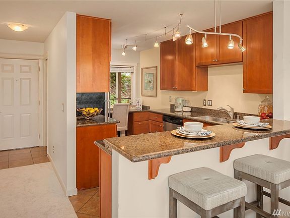 4th image of 130 105th Ave SE APT 206