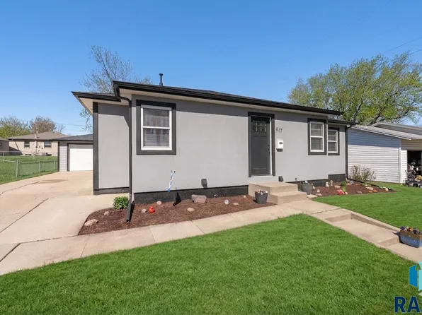 917 S Stephen Ave, Sioux Falls, SD 57103