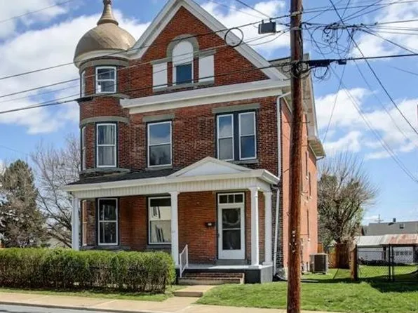 209 & 211 Hamilton Ave, Waynesboro, PA 17268