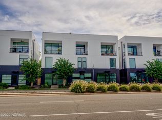 1020 N 3rd St, Wilmington, NC 28401