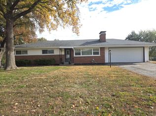 116 Vlasis Dr, Ballwin, MO