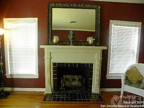 3rd image of 1001 W Magnolia Ave