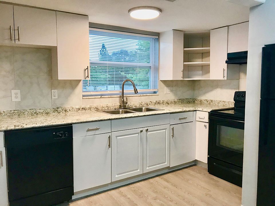 1st image of 3498 66th St N #106