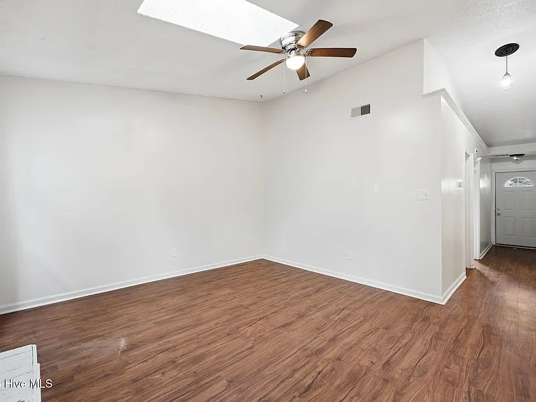 774 Pinewood Dr — Photo 21