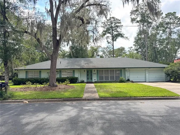 3530 NW 39th Ter, Gainesville, FL 32606