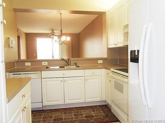 2nd image of 7755 Yardley Dr APT 414