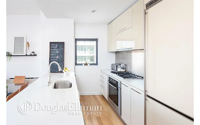 Sold by Douglas Elliman | media 20