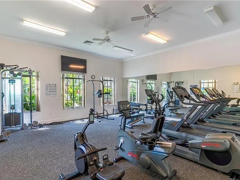 8298 Key Royal Ln #424 — Photo 11