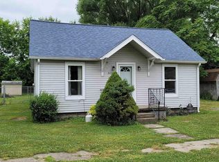 308 Broadway Ave, Alma, IL 62807