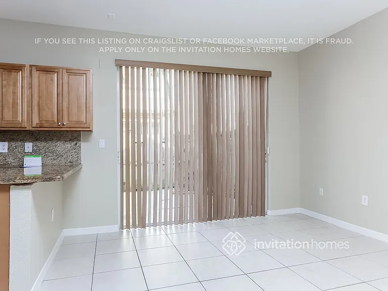 12456 SW 124th Path — Photo 8