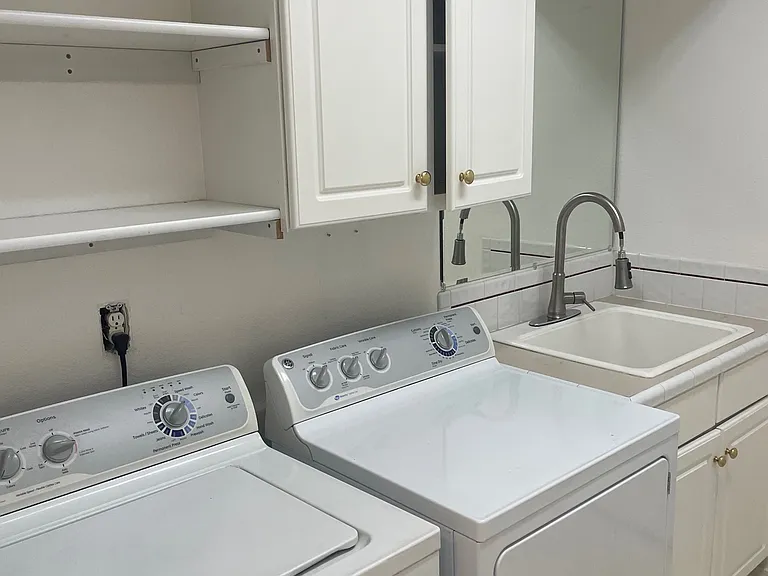 2078 S Orchard St — Photo 18