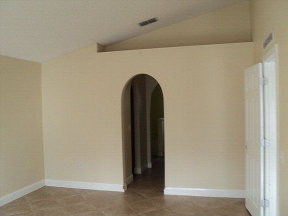 5th image of 33 Pinelynn Dr