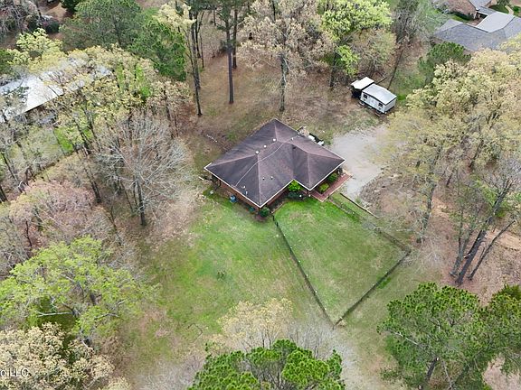 5th image of 216 Trace Cir