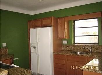 2nd image of 602 NE 36th St