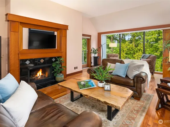 15512 Country Club Drive #B44, Mill Creek, WA 98012