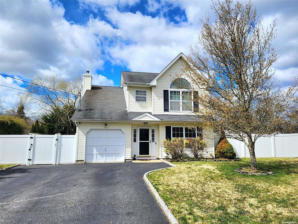 1st image of 74 Washington Drive