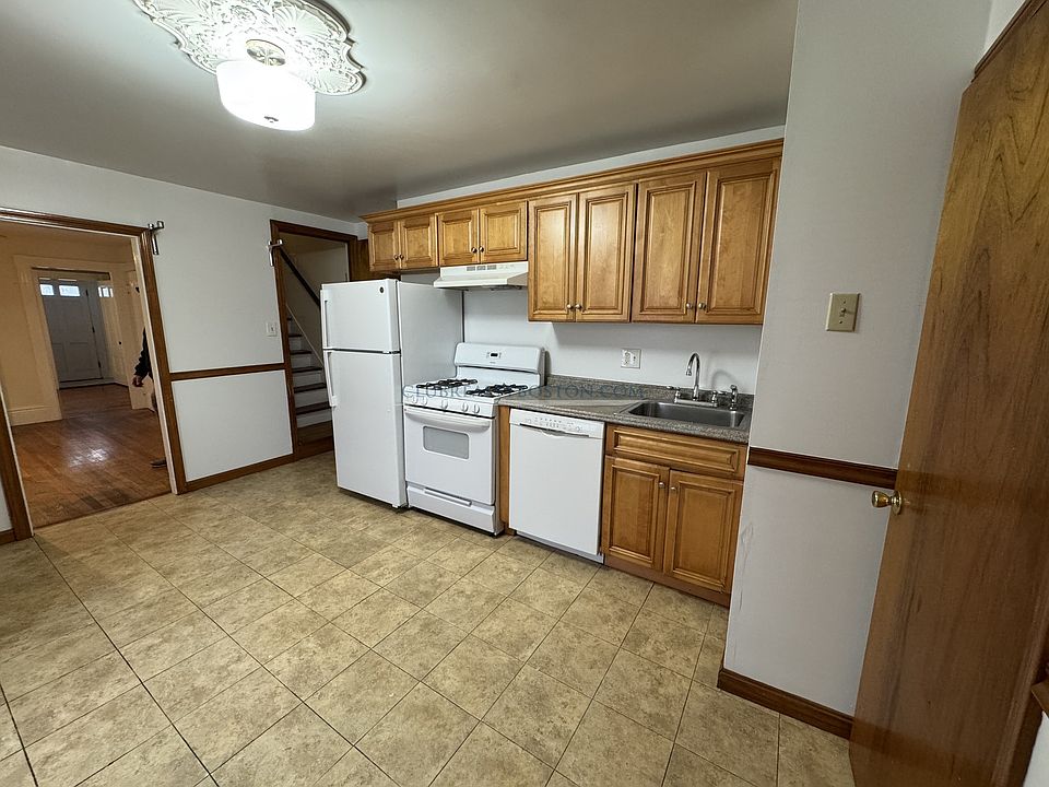 1st image of 54 Portsmouth St