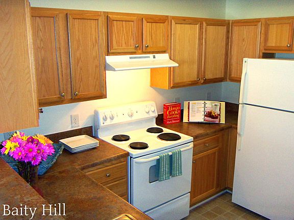 4th image of 1503 Baity Hill Dr