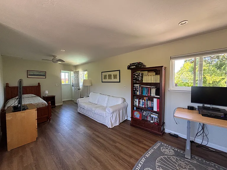 294 Albert Dr — Photo 26