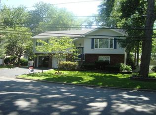 719 Colonial Blvd, Township Of Washington, NJ 07676