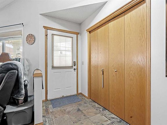 3rd image of 3614 SW Douglas Woods Hts SE