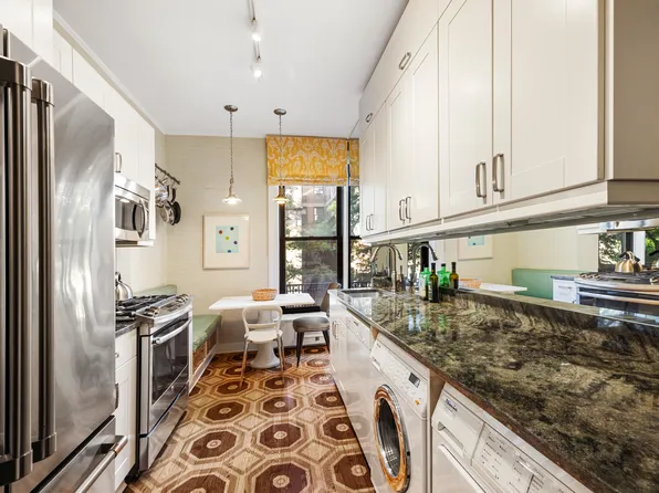 645 West End Avenue image 3 of 14