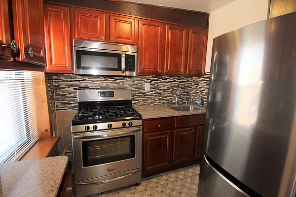 Rented by Compass | media 11