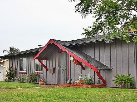 5th image of 203 S Hacienda St