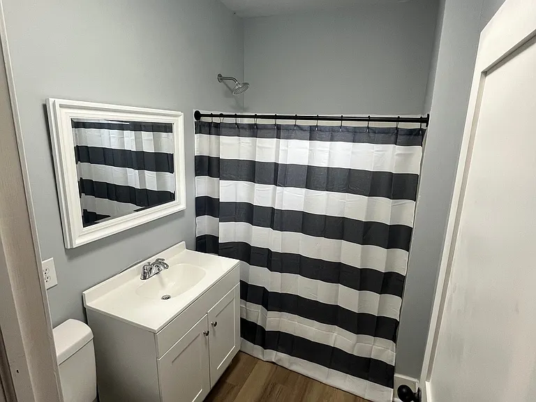 969 Wilson Ave — Photo 19