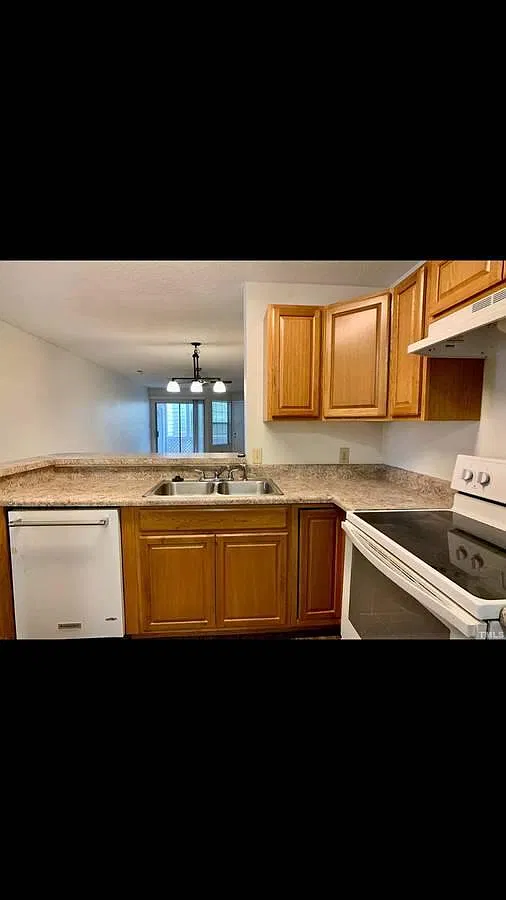 3810 Grey Harbor Dr — Photo 1