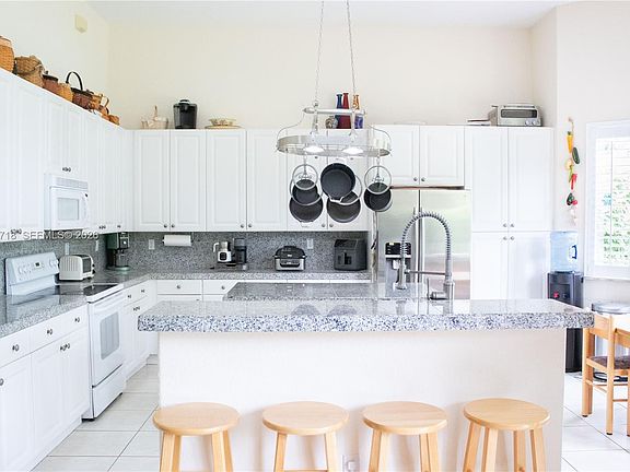 3rd image of 7645 SW 193rd Ln