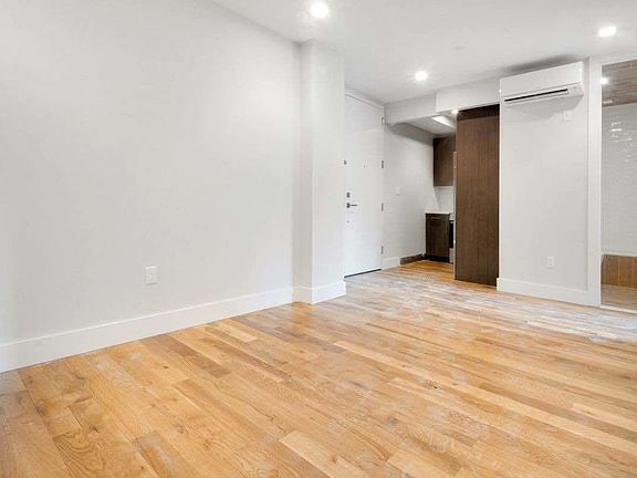 3rd image of 236 N 11th St #3