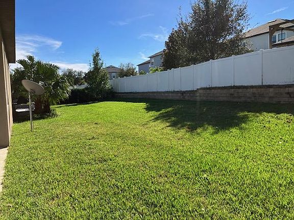 3rd image of 7518 Bluejack Oak Dr
