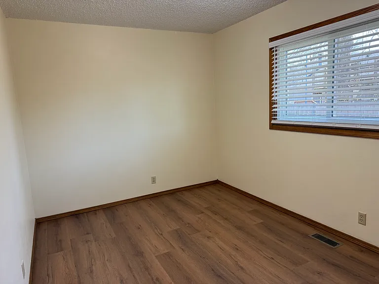 3710 N Athenian Ct — Photo 3