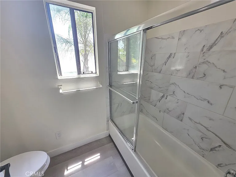 6911 Woodley Ave #106 — Photo 10