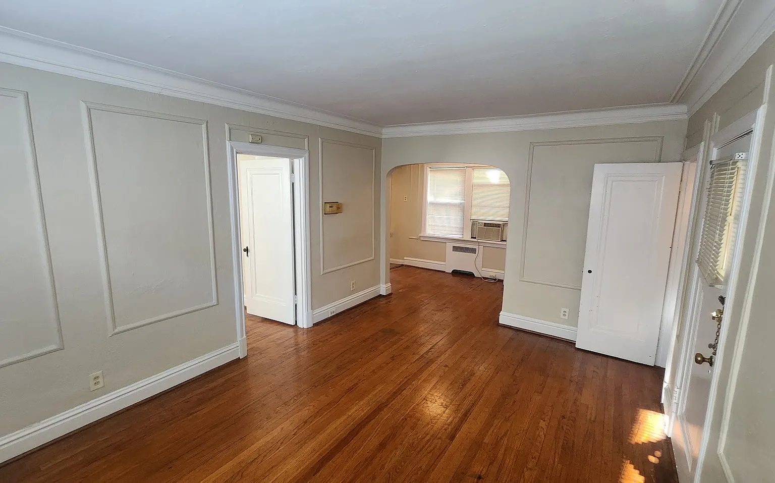1 bed, 550 sqft, $975 — Photo 2