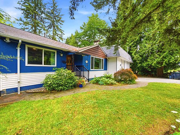 4th image of 1611 Lynn Valley Rd