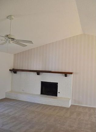 3rd image of 4012 Orchard Hill Dr