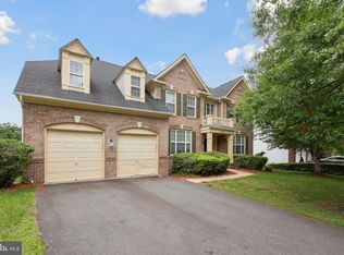 2068 Powells Landing Cir, Woodbridge, VA 22191