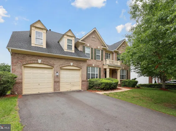 2068 Powells Landing Cir, Woodbridge, VA 22191
