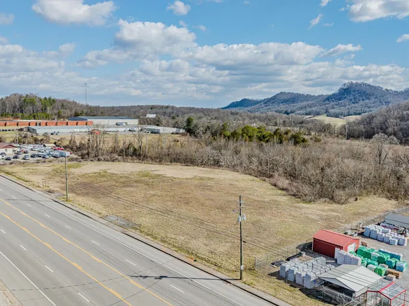 1229 Highway 411 S, Etowah, TN 37331